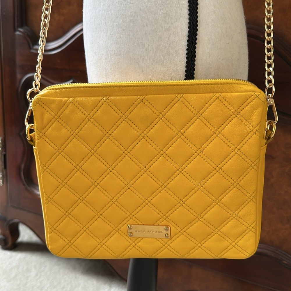 Marc Jacobs Quilted Crossbody - Picture 4 of 17
